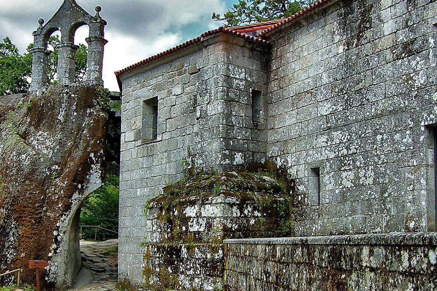 Monasterio de San Pedro de Rocas - Ourense