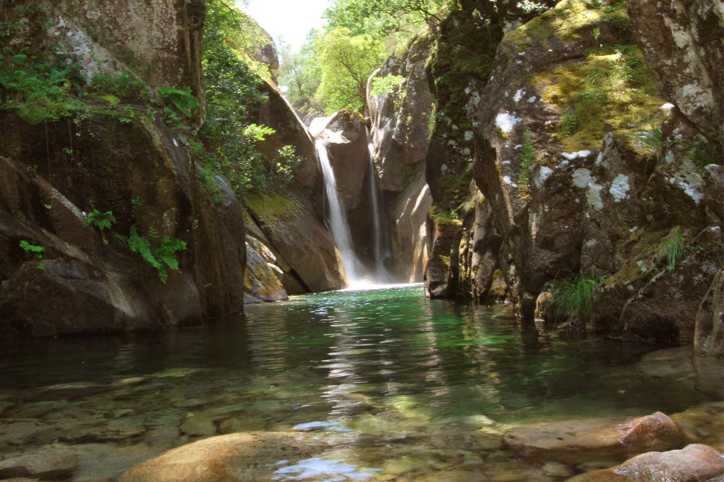 Pozo das Pombas - Serra do Xures